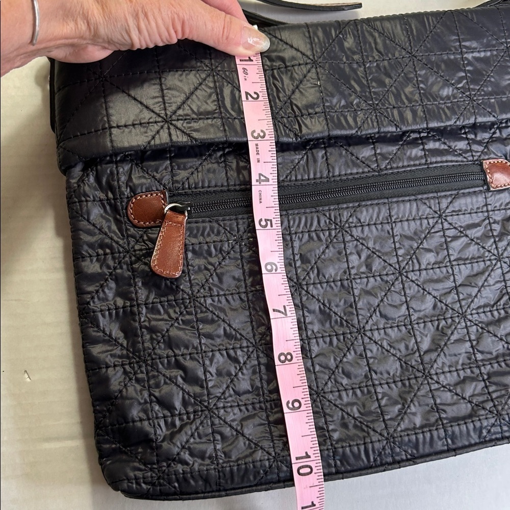 BRIGHTON BLACK QULTED PARACHUTE NYLON BROWN LEATHER CROSSBODY BAG - Picture 12 of 16